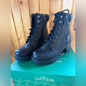 Eastland Brynn Boots Size 7.5